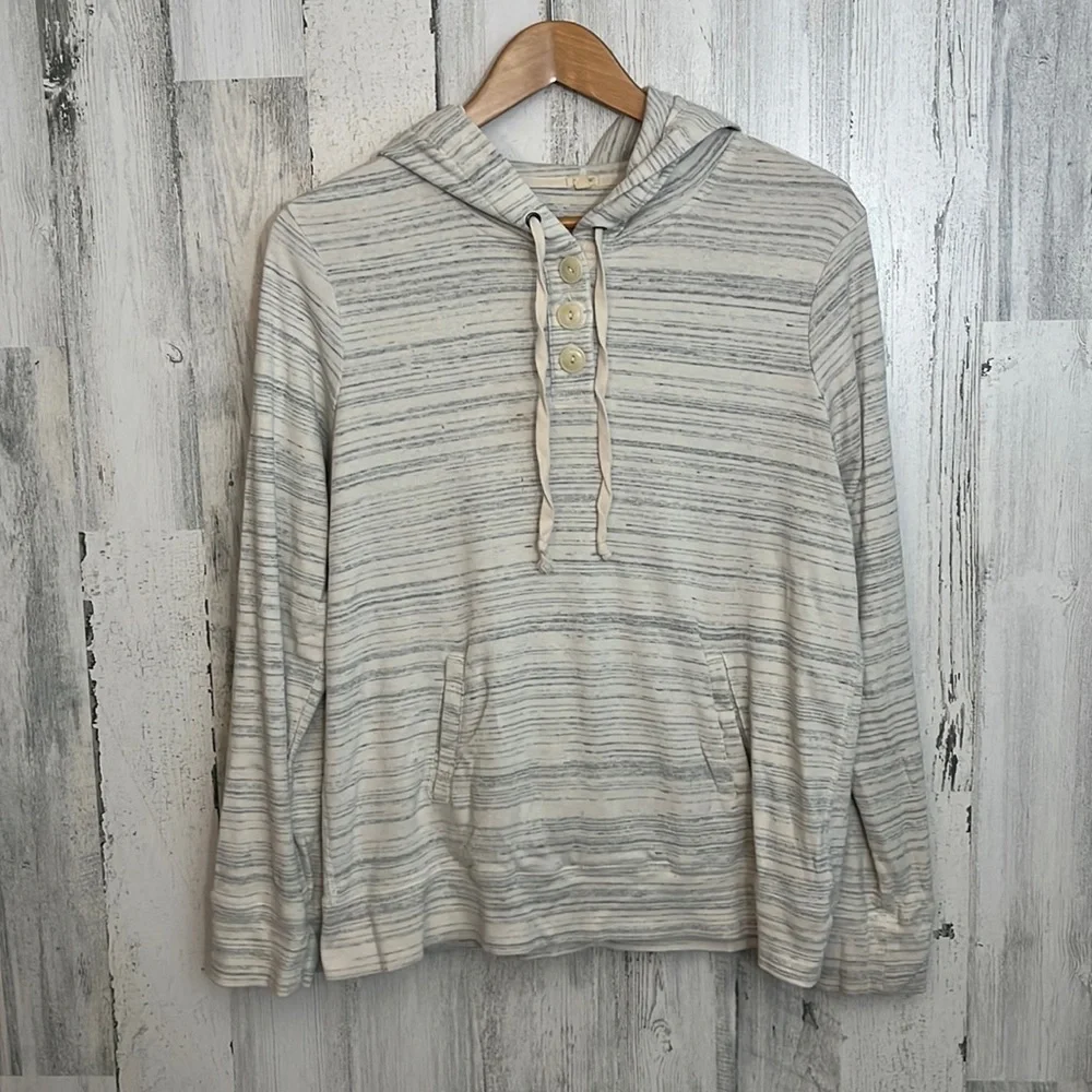 A38 large white sweatshirt size L J CREW #A38